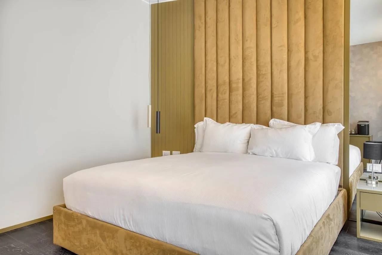 Le Suite Del Corso The Smart Boutique Aparthotel By Ospitami 밀라노 0*,