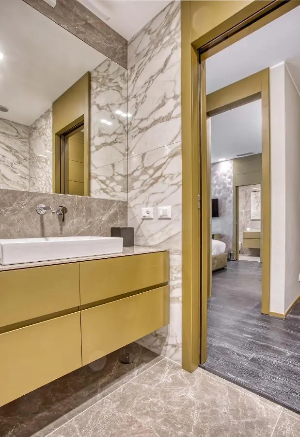 Apartment Le Suite Del Corso The Smart Boutique Aparthotel By Ospitami Milan