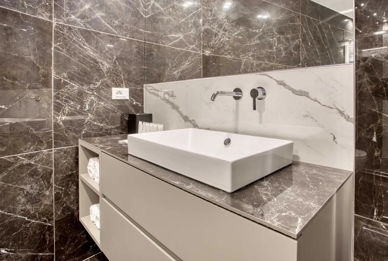 Apartment Le Suite Del Corso The Smart Boutique Aparthotel By Ospitami Milan Italy
